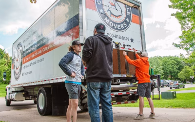 When is the Best Time to Book Movers in Minnesota?